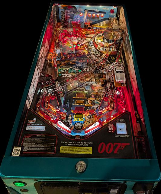 James Bond 007 (Premium/LE)